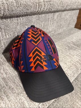 The North Face Geometric Print Baseball Cap -unisex NWOT